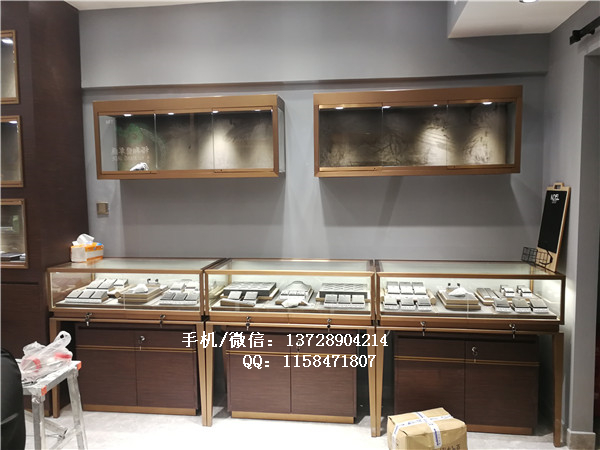 積極配合，值得合作的珠寶展柜廠(chǎng)家！